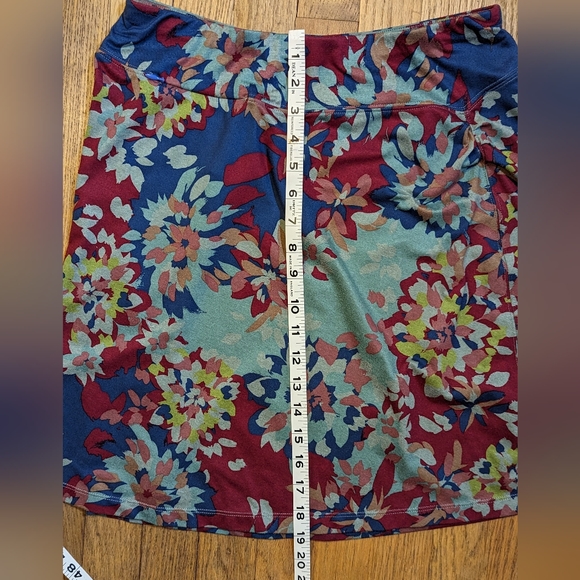REI Northway Floral Womens SZ M A-line Skirt Stretch Red Blue Green - Picture 5 of 10